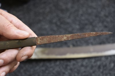 Lot 9 - A WAKIZASHI