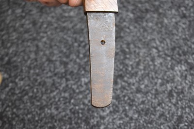 Lot 9 - A WAKIZASHI