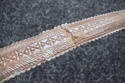 Lot 34 - A LATE 19TH CENTURY SINHALESE OR CEYLONESE KASTANE OR SHORT SWORD