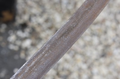 Lot 34 - A LATE 19TH CENTURY SINHALESE OR CEYLONESE KASTANE OR SHORT SWORD