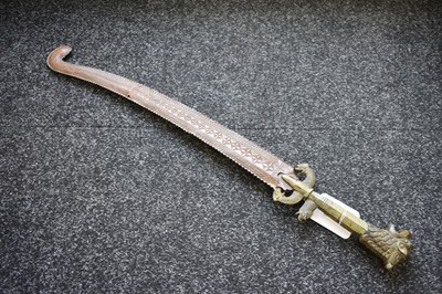 Lot 34 - A LATE 19TH CENTURY SINHALESE OR CEYLONESE KASTANE OR SHORT SWORD