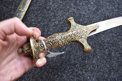 Lot 49 - A 19TH CENTURY WOOTZ DAMASCUS BLADED INDIAN TULWAR