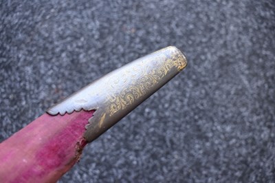 Lot 51 - A 19TH CENTURY INDIAN TULWAR OR SWORD