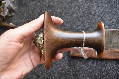 Lot 64 - AN EARLY 20TH CENTURY ETHIOPIAN SHOTEL OR SWORD