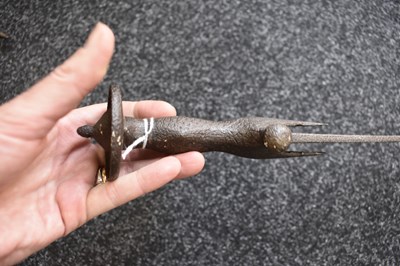 Lot 54 - AN 18TH CENTURY INDIAN TULWAR