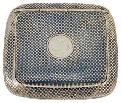 Lot 734 - A WORLD WAR II PERIOD RUSSIAN WHITE METAL SNUFF BOX