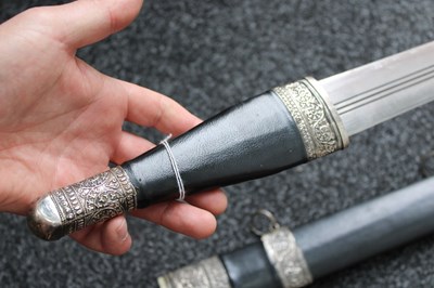 Lot 67 - AN OMANI KATTARA OR SWORD
