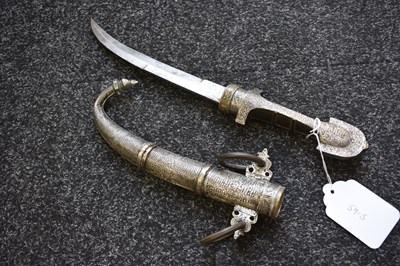 Lot 71 - A LATE 19TH CENTURY MOROCCAN KOUMMYA OR JAMBIYA