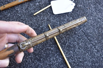 Lot 75 - A CHINESE TROUSSE OR DAGGER SET