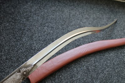 Lot 57 - A HIGHLY UNUSUAL LATE 18TH CENTURY INDIAN ARMOUR PIERCING FIRANGI