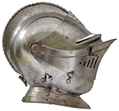 Lot 208 - A GOOD COPY OF A NORTH EUROPEAN CLOSE HELMET