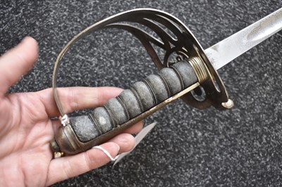 Lot A SCARCE 1854 PATTERN LONDON RANGERS OFFICER'S SWORD