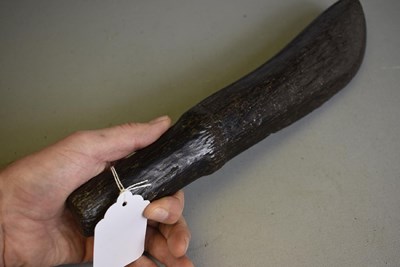 Lot 119 - A SCARCE 19TH CENTURY PACIFIC ISLANDS HAND CLUB