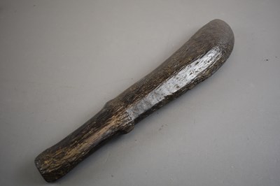Lot 119 - A SCARCE 19TH CENTURY PACIFIC ISLANDS HAND CLUB