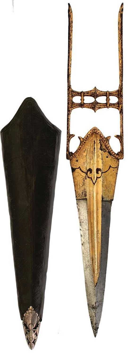 Lot 78 - A GOOD 18TH CENTURY INDIAN KATAR