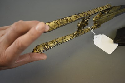 Lot 78 - A GOOD 18TH CENTURY INDIAN KATAR
