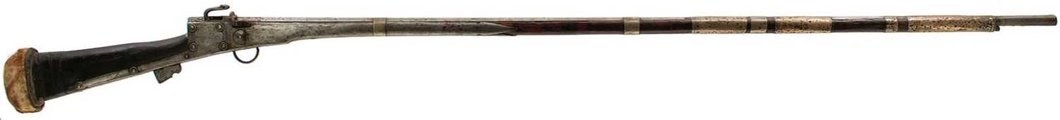 Lot 160 - A 19TH CENTURY 20-BORE ARABIAN MATCHLOCK LONGGUN, POSSIBLY OMAN