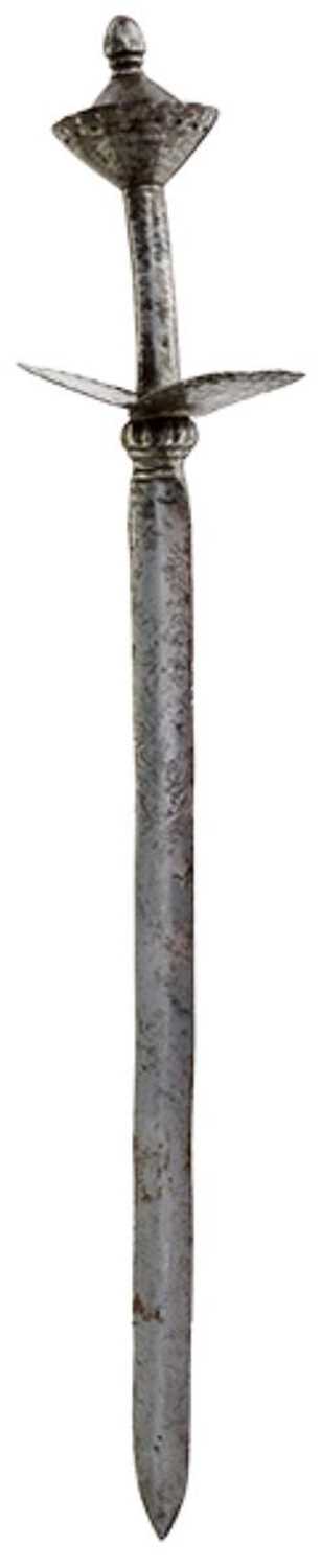 Lot 59 - A SCARCE 17TH CENTURY INDIAN SHORT RAPIER FROM THE BIKANER ARMOURY