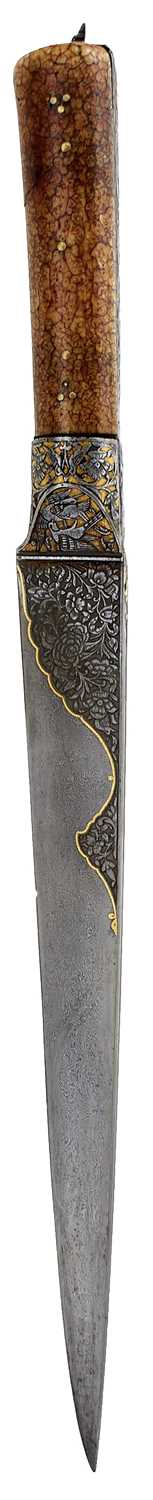 Lot 86 - A FINE LATE 18TH CENTURY OR EARLY 19TH CENTURY PERSIAN KARD