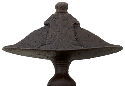 Lot 55 - A LATE 16TH OR EARLY 17TH CENTURY SOUTHERN INDIAN SWORD OR RAPIER